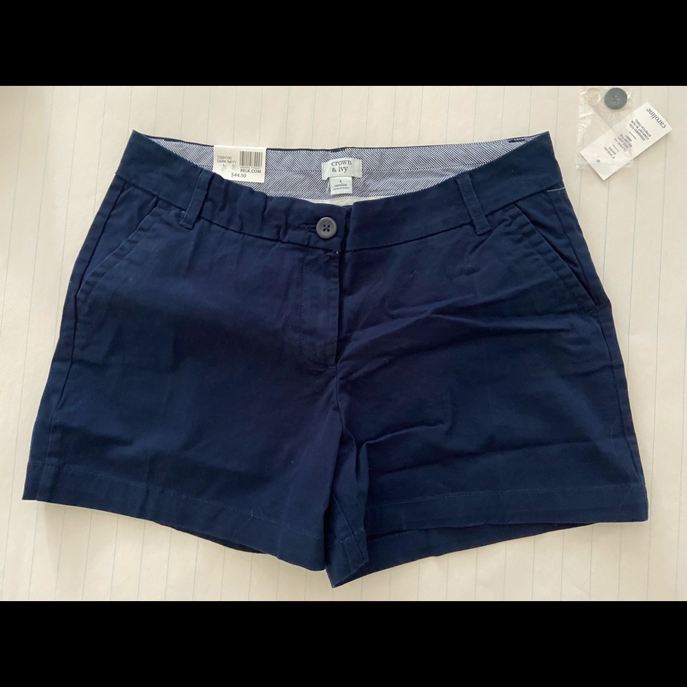 Navy NWT shorts size 8 •Crown & Ivy